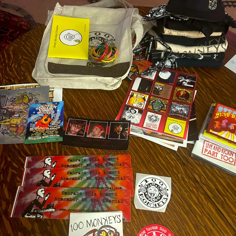 100 Monkeys / Spencer Bell Fan Ephemera